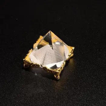 40 mm Optičko Staklo Kristalna Piramida Visina Pravokutnog je Višeslojan Popularizacija Znanosti Student koji Uči Energetsku Toranj