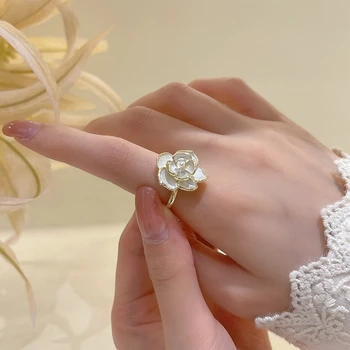 MENGJIQIAO Korejski Moda Zlatna Boja Metalni Cvijet Prsten Za Žene i Djevojčice Elegantan Biseri Podesivi Prst Prsten za Vjenčanje Nakit