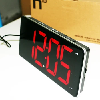 Stolni E-Noćni Led Digitalni sat Alarm sa funkcijom Ponavljanja, 3 inča, Veliki Led Brojke s podesivim svjetline i glasnoće, Crvena